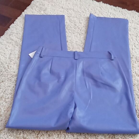 Vero Moda 3 pocket periwinkle 100% poly faux leather pants size Medium NWT - Picture 4 of 4